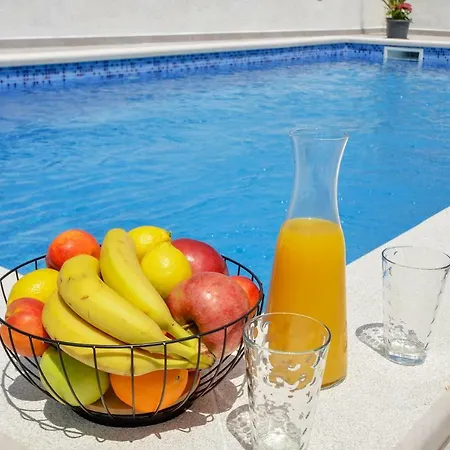 Villa Natali With Pool *
