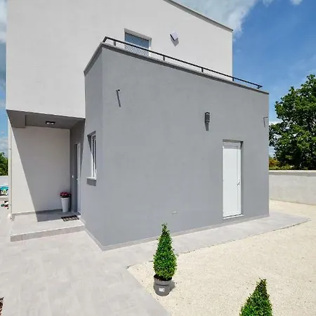Natali With Pool Villa